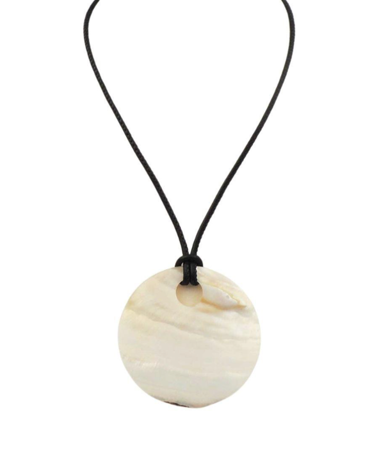 Mother of Pearl Pendant Necklace